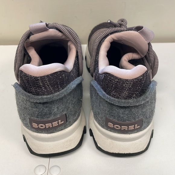 Sorel Kinetic Trainers Shoes Athletic Lace Up Sneakers Womens Size 6 Purple Sage - Picture 3 of 9
